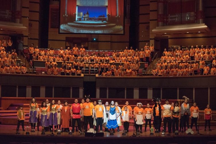 Franchisees celebrate as Stagecoach Performing Arts breaks Guinness World Record 