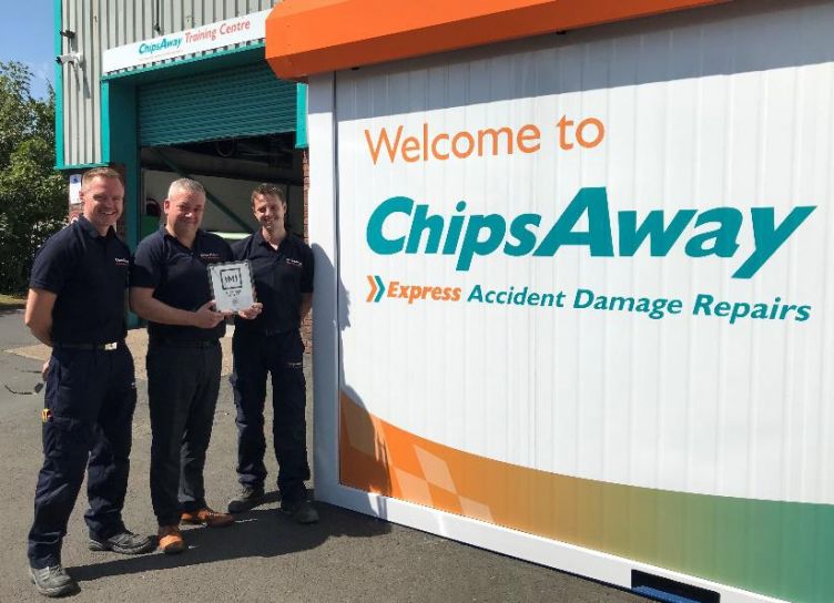 ChipsAway receives IMI accreditation for approved centre and training standards
