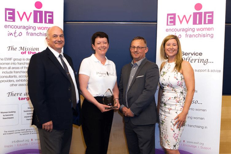 Hilary Coates wins New Woman Franchisee of the Year at the 2015 EWIF Awards