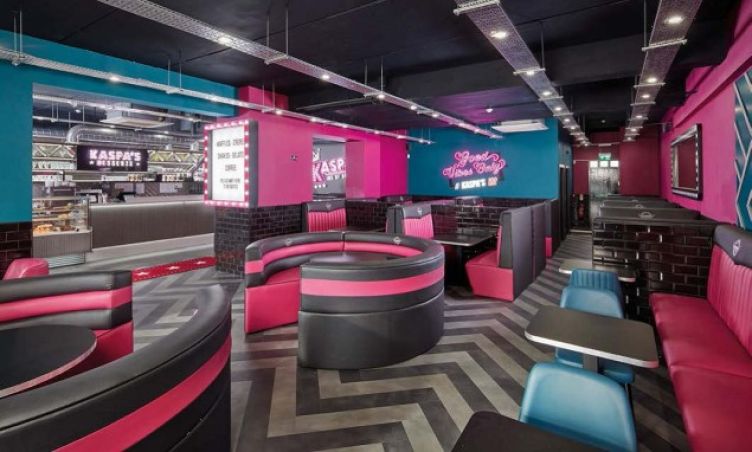 “Comparing Kaspa’s to other dessert brands, I just love the brightness of the brand colours and how this lights up the faces of our customers”