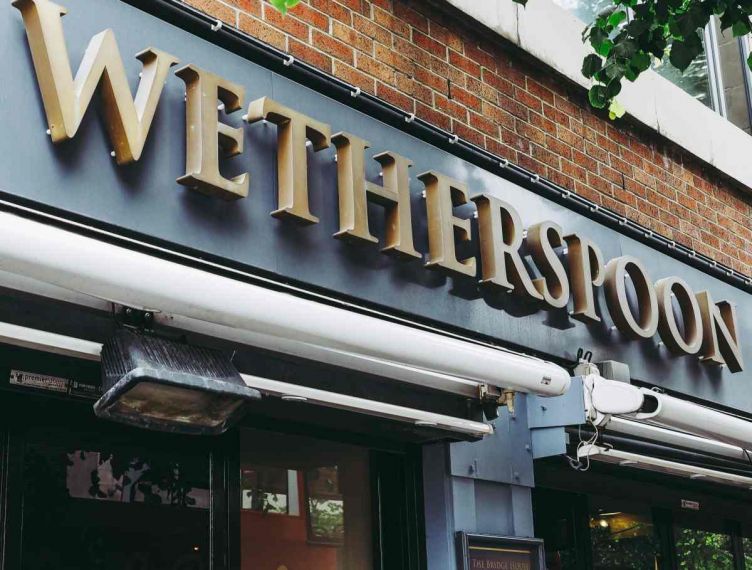 Is Wetherspoons a franchise in the UK?