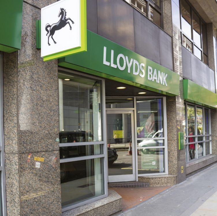 Should You Borrow to Buy Your Franchise?
