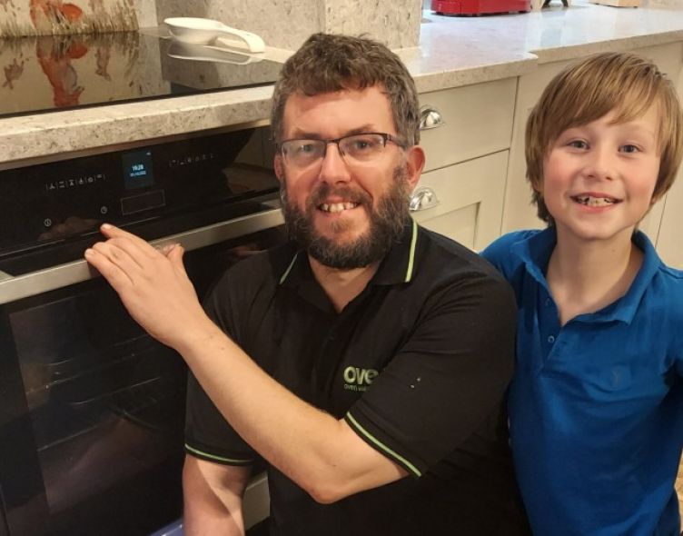 Oven cleaning boss has ‘timely idea’ to raise Severn Hospice funds