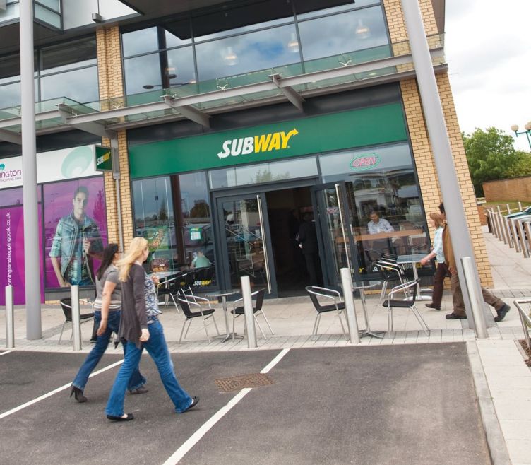 Franchise Success Stories: Subway, Starbucks And Pizza Hut