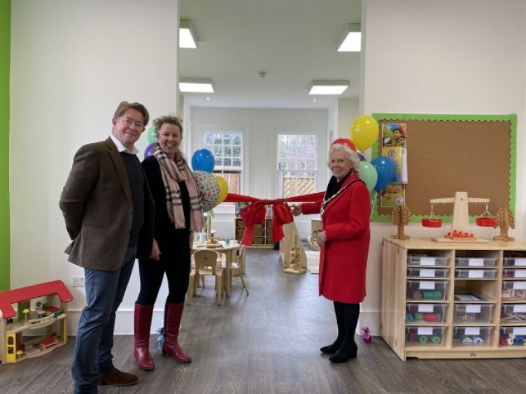 Mayor cuts ribbon at Monkey Puzzle Day Nursery Loughton grand opening