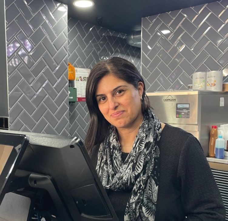 “Comparing Kaspa’s to other dessert brands, I just love the brightness of the brand colours and how this lights up the faces of our customers”